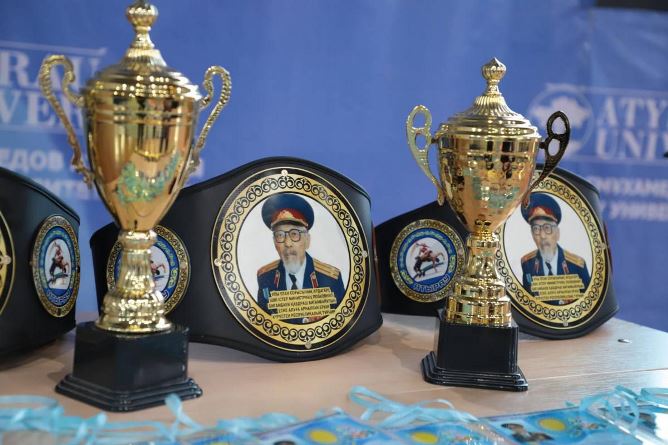 Атырауда жас балуандар Жеңіс күніне арналған республикалық турнирде ҰОС батырының рухына тағзым етті
