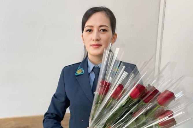 Полицей Нұрайна