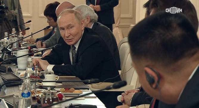 Путин: Қазақстанмен қарым-қатынасты дамытуда ешқандай қиындық жоқ 