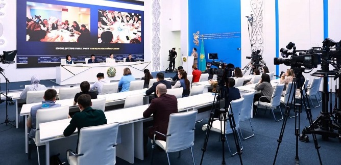 Ғани Бейсембаев жайлы мектептерді «Келешек мектептері» деп атауды ұсынды