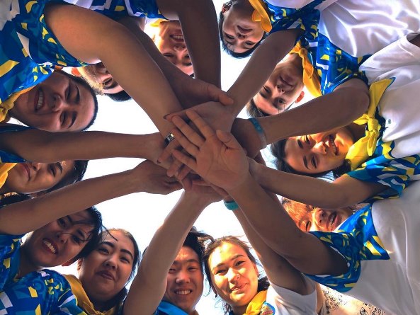 Болашақ жастардың қолында