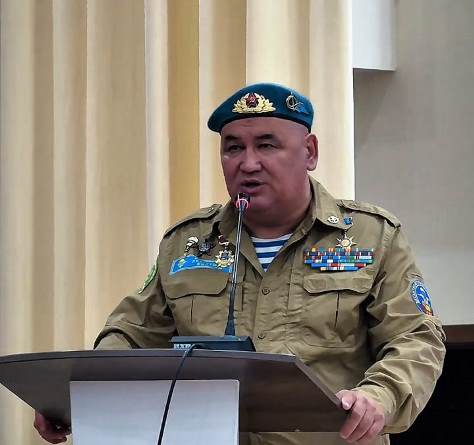 Атырау гарнизонында сарбаздар мен ата-аналарға құрмет көрсетілді