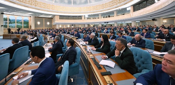 Жұмысшы мамандықтарына құрметті арттыру негізгі міндеттің бірі — Мемлекет басшысы