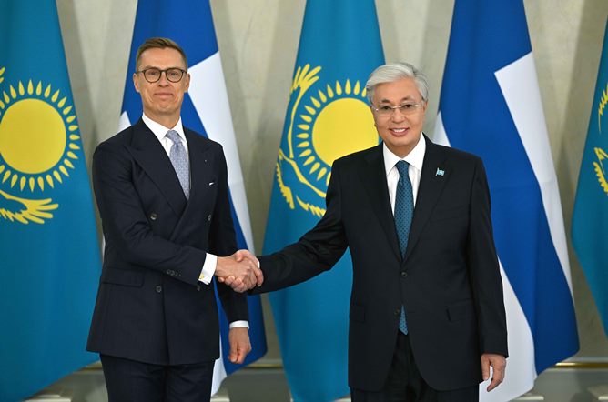 Мемлекет басшысы Финляндия Президенті Александр Стуббпен келіссөз жүргізді