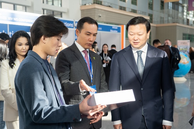 1500 отандық және шетелдік педагог цифрлық дәуірдегі мектеп білімінің болашағын талқылады