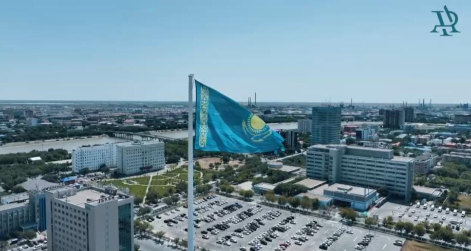 Атырауда Мемлекеттік рәміздер күніне арналған салтанатты шара өтті