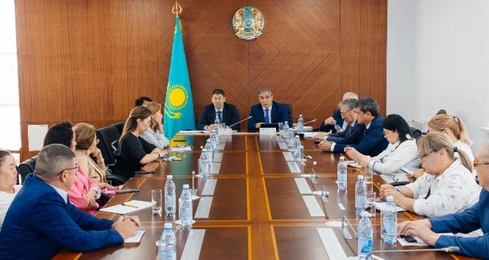Атырауда бизнес бастағысы келетіндерге 291 грант бөлінбек