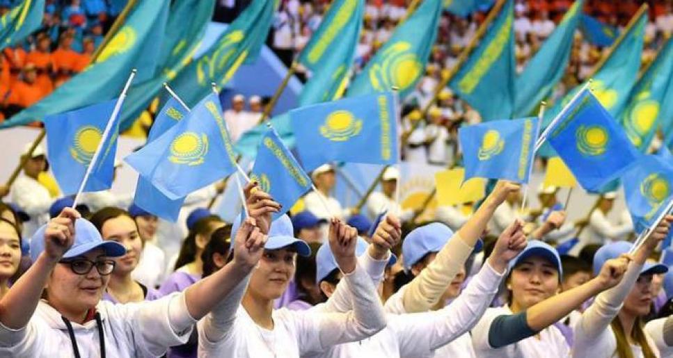 Жастарға мүмкіндік беру керек