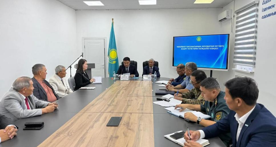 АУДАНДА ПРЕЗИДЕНТ ЖОЛДАУЫН ЖҮЗЕГЕ АСЫРУ БОЙЫНША КЕҢЕЙТІЛГЕН ОТЫРЫС ӨТТІ