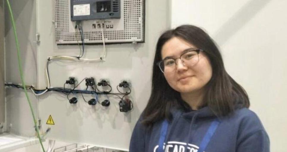 «Теориялық білімімді тәжірибеде қолдандым»