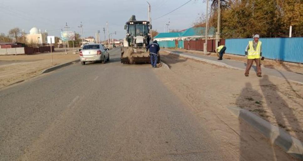 Ауыл көшелерінде тазалық жұмыстары жүргізілді