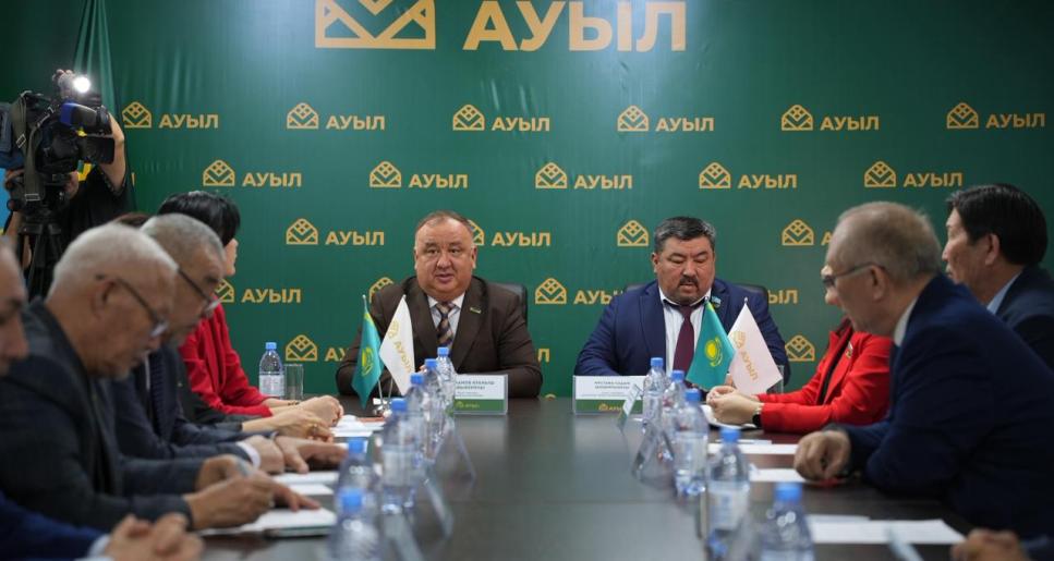 «Ауыл» партиясының Қызылорда облысы бойынша өңірлік филиалы төрағасы, облыстық мәслихат депутаты Садық Мұстафаның төрағалығымен Саяси кеңестің кеңейтілген отырысы өтті