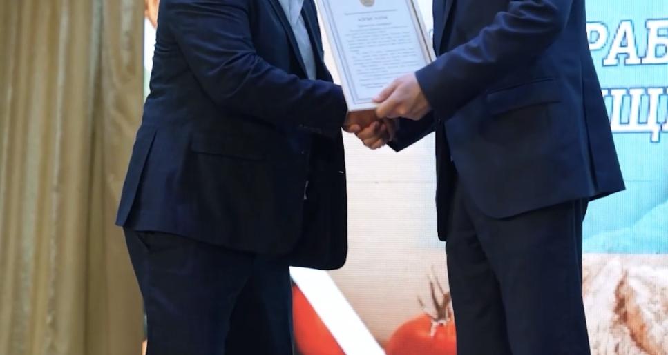 Атырауда ауыл шаруашылығы қызметкерлері күніне орай салтанатты марапаттау өтті