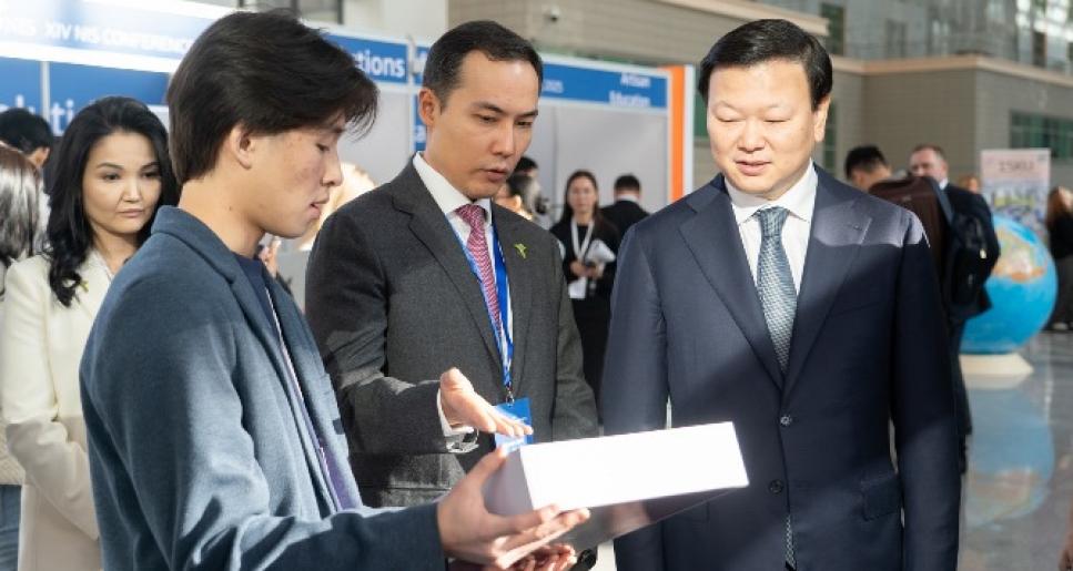 1500 отандық және шетелдік педагог цифрлық дәуірдегі мектеп білімінің болашағын талқылады